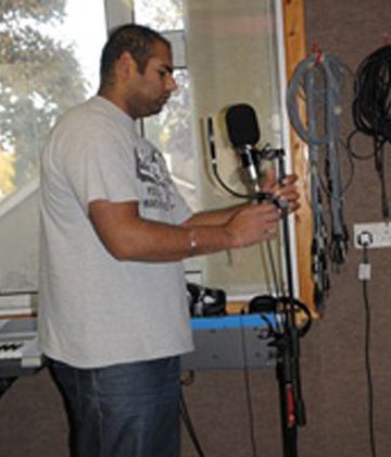 music-studio-image-1 music-studio-image-1